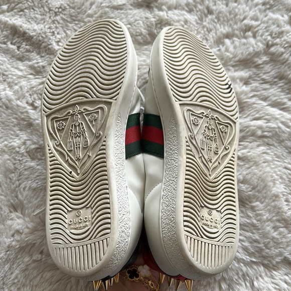Gucci studded pearl sneakers - Picture 7 of 10